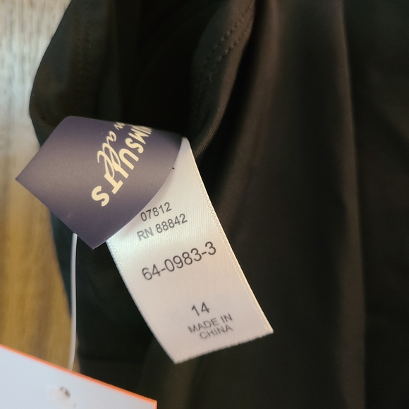 NWT Suimsuits for All Black Swimsuit Top in Size 14 - Picture 5 of 5